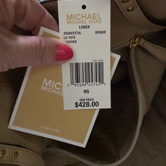 like new Michael Kors large Lenox tote bag in tan cream color “Bisque” - Picture 7 of 17